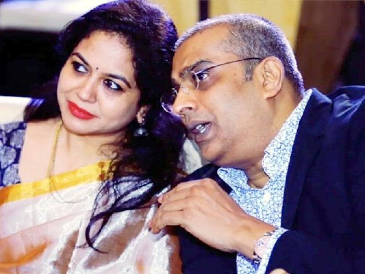 singer-sunitas-husband-was-threatened-by-a-stranger