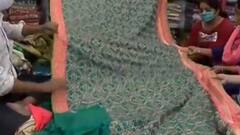 અમદાવાદમાં ઠેર-ઠેર સેલના બોર્ડ, સાડીમાં 40થી 50નું અપાઈ રહ્યું છે ડીસકાઉન્ટ, જુઓ વિડીયો