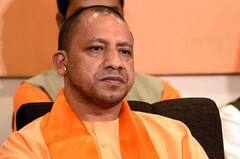 Lucknow: CM Yogi की बड़ी कार्रवाई, तबादलों में मनमानी पर वित्त विभाग के निदेशक निलंबित | ABP Ganga