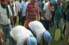 ਜਿਥੋਂ ਕੀਤੀ ਸੀ ਸ਼ੁਰੂਆਤ ਉਸ ਗਰਾਉਂਡ 'ਚ ਪਹੁੰਚ ਕੇ ਹਾਕੀ ਖਿਡਾਰਿਆਂ ਨੇ ਟੇਕਿਆ ਮੱਥਾ