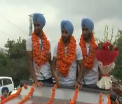 ਜਲੰਧਰ ਪਹੁੰਚੇਂ ਖਿਡਾਰੀਆਂ ਦਾ ਨਿੱਘਾ ਸਵਾਗਤ, ਓਪਨ ਜੀਪ 'ਚ ਕੱਢਿਆ ਗਿਆ ਰੋਡ ਸ਼ੋਅ