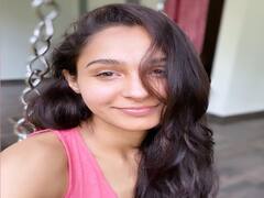Actress Andrea Jeremiah  | என்னடி மாயாவி நீ - ஆண்ட்ரியா ஜெரேமியா போட்டோஷூட்