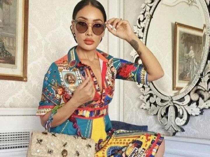 Bigg Boss OTT: Sofia Hayat ने karan Johar को बताया Salman Khan से बेहतर होस्ट, कहा- करण हैं सुपर होस्ट