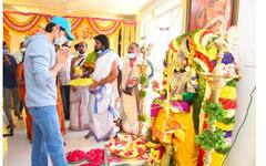 Tollywood Update: సిద్ధ వైద్యాన్ని ప్రమోట్ చేస్తున్న మహేశ్ బాబు-నమ్రత శిరోద్కర్