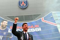 [IN PICS] 'Eyeing Champions League Once More': Lionel Messi Exits Barcelona, Joins France's PSG
