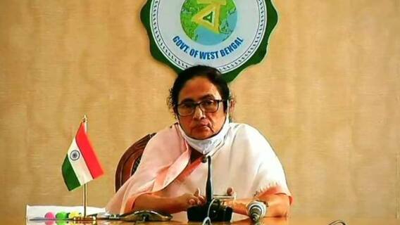 নজরে ৯ চটজলদি: ভ্য়াকসিনের 'সঙ্কট' নিয়ে কেন্দ্রকে আক্রমণ মমতার