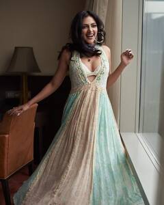 Amala Paul Photos : అమలాపాల్ హాట్ యాంగిల్స్.. నెట్టింట్లో ఫోటోలు వైరల్..