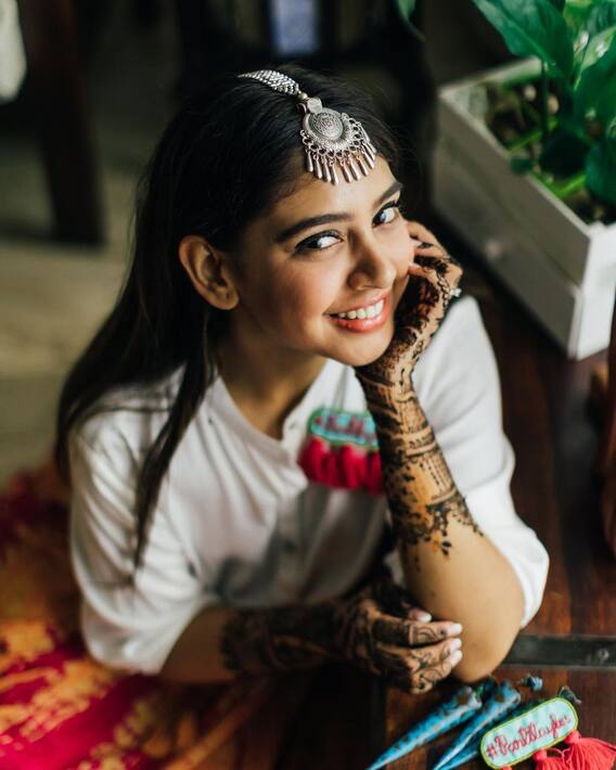 Niti Taylor Shares Throwback Pics From Mehendi Ceremony Ahead Of First Wedding Anniversary