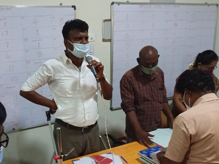 தஞ்சையில் காவல்துறையினருக்கும் திமுகவினருக்கும் தள்ளுமுள்ளு- நாற்காலிகள் உடைப்பு...!