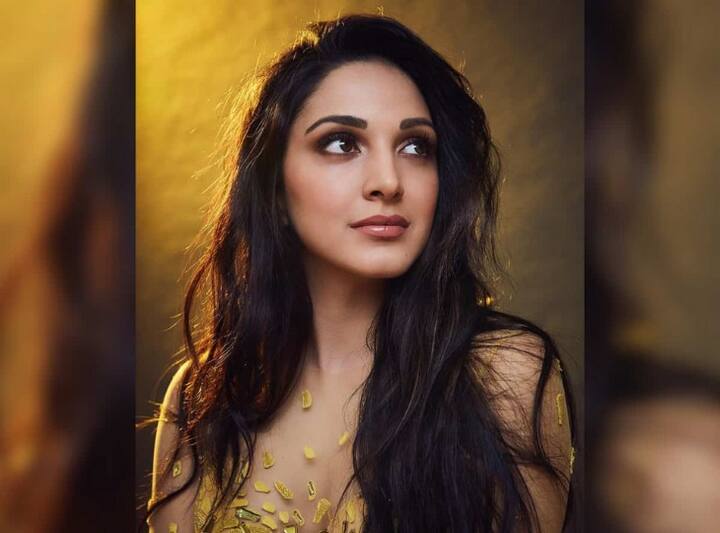 कियारा कहती हैं कि, ‘साउथ सिनेमा में मुझे आखिरी फिल्म किए काफी टाइम गैप हो गया था, मेरे फैन्स अक्सर मुझसे यह पूछते थे कि आप यहां कि फिल्मों में कब नज़र आएंगी.मैं असल में सही प्रोजेक्ट का इंतज़ार कर रही थी’.