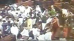 राज्यसभेतील गदारोळानंतर आरोप - प्रत्यारोपाचं राजकारण! संसदेच्या गोंधळाला नक्की जबाबदार कोण? ABPMajha