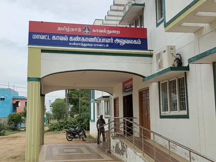 சீர்காழியில் சாராயம் கடத்திய இருவர் கைது- 1,250 சாராய பாக்கெட்டுகள் பறிமுதல்