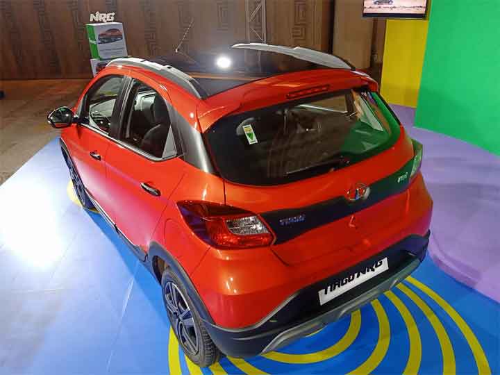 Tata Tiago NRG First Review: एसयूवी और हैचबैक का मेल, जानें इसके फीचर्स, वेरिएंट और कीमत