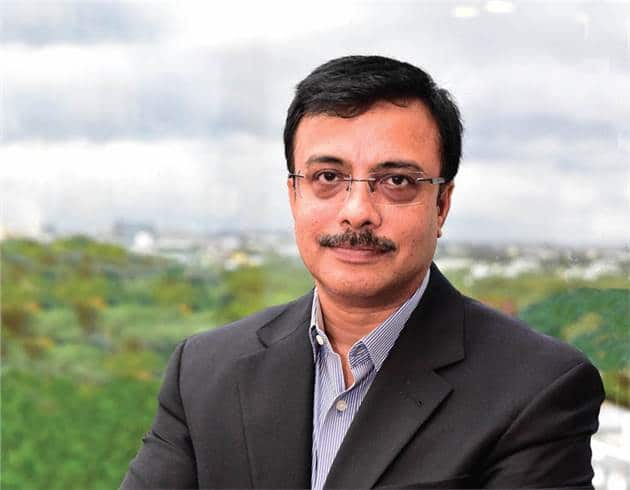 Royal Enfield CEO Vinod Dasari resigns and B Govindarajan take charge as Executive Director रॉयल एनफील्ड के CEO विनोद दसारी ने दिया पद से इस्तीफा, बी गोविंदराजन बने एग्जीक्यूटिव डायरेक्टर