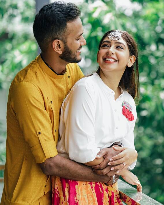 Niti Taylor Shares Throwback Pics From Mehendi Ceremony Ahead Of First Wedding Anniversary