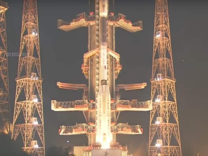 EOS-03 Launch: इसरो ने अर्थ ऑब्जर्वेशन सैटेलाइट को किया सफलतापूर्वक लॉन्च, रखेगा दुश्मन देशों की हर गतिविधि पर नजर