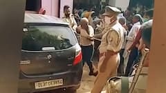 Kannauj: मारने से पहले उम्र का लिहाज तो कर लेते, पुलिस ने की बुजुर्ग की बेरहमी से पिटाई | High Alert