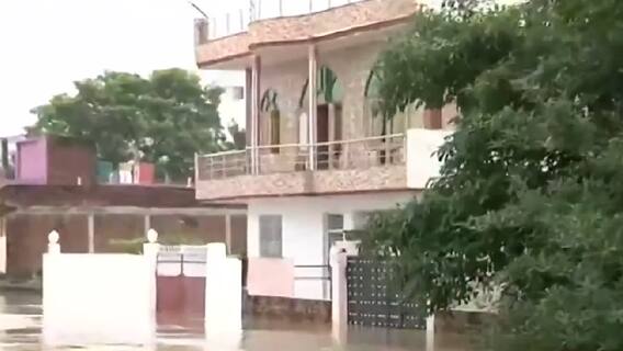 Uttar Pradesh: गंगा नदी में उफान, Varanasi और Prayagraj में बुरा हाल