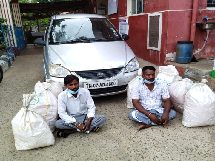 சீர்காழியில் சாராயம் கடத்திய இருவர் கைது- 1,250 சாராய பாக்கெட்டுகள் பறிமுதல்