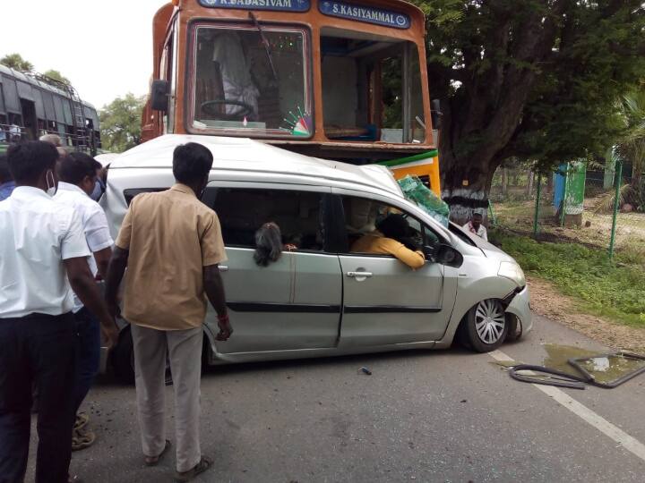 Six persons were killed on the spot when a car collided with a lorry in Thiruvannamalai district திருவண்ணாமலையில் லாரி மீது கார் மோதியதில் சம்பவ இடத்திலேயே 6 பேர் உயிரிழப்பு
