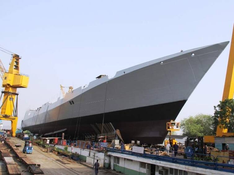 Independence Day Special Indian Navy Project 15B Latest Warship Stealth Guided Missile Destroyer INS Visakhapatnam Know Details Independence Day Special: ২০২২ সালে অন্তর্ভুক্তি, নৌসেনার হাতে আসছে সর্বাধুনিক গাইডেড মিসাইল ডেস্ট্রয়ার 'আইএনএস বিশাখাপত্তনম'