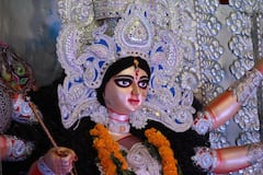 Janmashtami Durga Khuti Puja : জন্মাষ্টমীর পুণ্য তিথিতে খুঁটি পুজো শহর জুড়ে, বেলুড়ে কাঠামো পুজোয় দেবী আবাহন