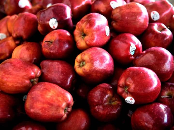 Unique Apple Varieties India Is Now Exporting To Bahrain Scarlet Spur, Red Velox, Dark Baron Gala: Scarlet Spur, Red Velox, Dark Baron Gala: Unique Apple Varieties India Is Now Exporting To Bahrain