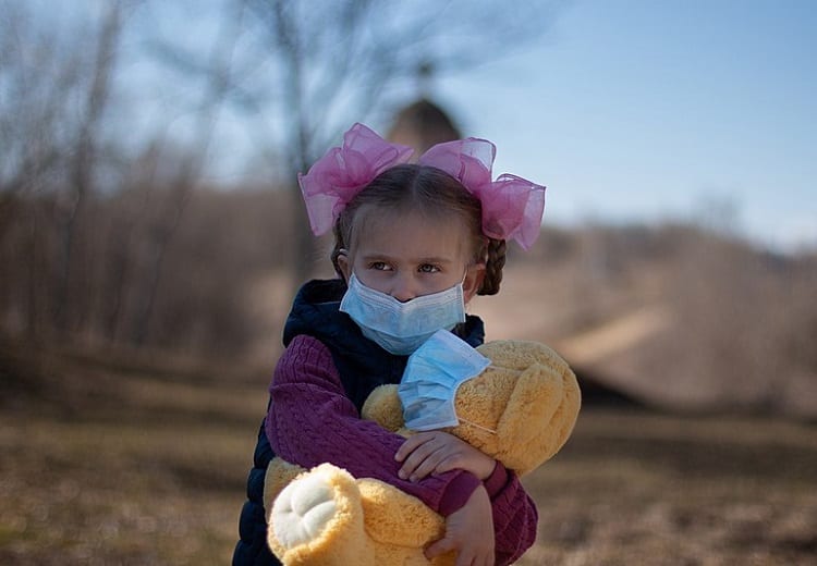 Children likely to be infected by Covid more than adults says a study by US Norwegian research team எதிர்காலத்தில் குழந்தைகளுக்கான நோயாக கொரோனா தொற்று மாறலாம்! - ஆய்வில் தகவல்..!