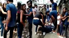 Viral Video: నారీ నారీ నడుమ మురారి...వామ్మో…నడిరోడ్డుపై ఏం జరిగిందంటే.....