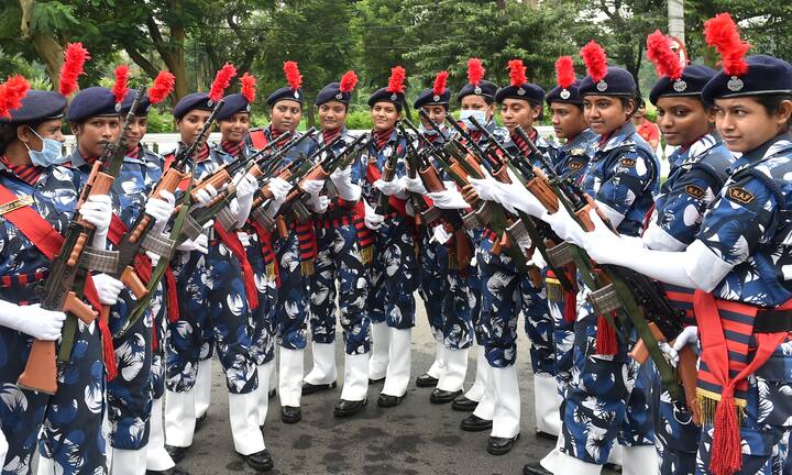 RAF women personnel during full dress rehearsal for the 75th Independence Day celebrations, at Red Road in Kolkata. (Image: PTI)