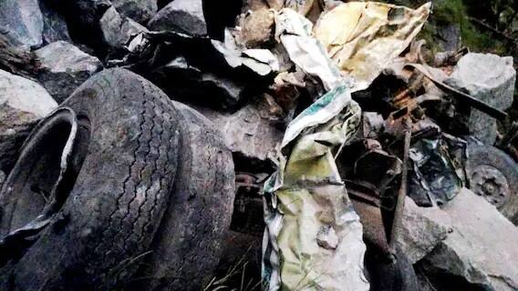 হিমাচলের ধসে বাড়ছে মৃত্যুর সংখ্যা। কিন্নর জেলায় ভূমিধসে মৃতের সংখ্যা বেড়ে দাঁড়াল ১৫। শুক্রবার আরও একটি মৃতদেহ উদ্ধার করা হয়েছে বলে জানিয়েছেন বিপর্যয় মোকাবিলা বিভাগের এক কর্তা।