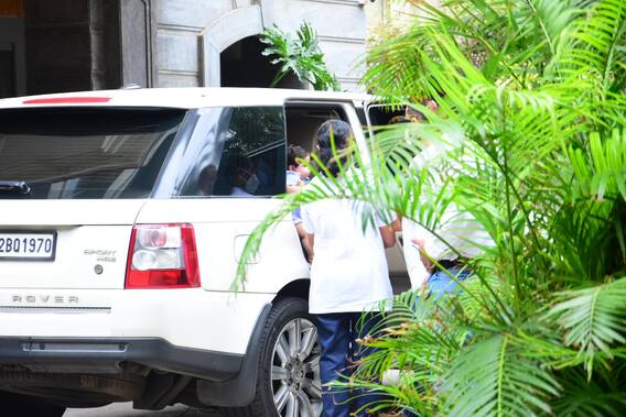 First PICS Of Kareena Kapoor-Saif Ali Khan’s Second Son Jehangir; Pataudi Family Clicked Outside Randhir Kapoor’s House