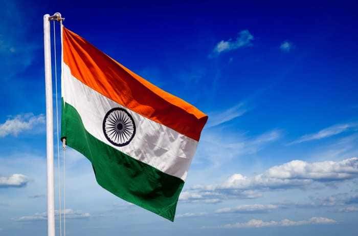 Know all the rule before hoist the Indian Flag on Independence Day Independence Day: स्वतंत्रता दिवस पर अगर आप भी फहराना चाहते हैं तिरंगा, तो ध्यान रखें यह बातें