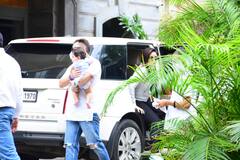 Jehangir First Photos: छोटे बेटे जहांगीर अली खान को पहली बार घर से लेकर निकले सैफ-करीना, देखिए सबसे पहली तस्वीरें