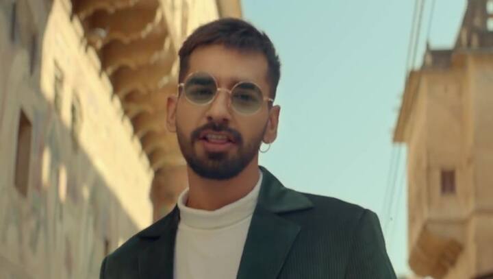 ਚੰਡੀਗੜ੍ਹ: ਅਕਸ਼ੇ ਕੁਮਾਰ ਦੀ ਆਉਣ ਵਾਲੀ ਥ੍ਰਿਲਰ ਫਿਲਮ 'ਬੈਲਬੌਟਮ' ਇਸ ਸਾਲ ਦੀ ਸਭ ਤੋਂ ਵੱਧ ਉਡੀਕੀਆਂ ਜਾਣ ਵਾਲੀਆਂ ਫਿਲਮਾਂ ਵਿੱਚੋਂ ਇੱਕ ਹੈ। ਇਸ ਫਿਲਮ ਦੇ ਪਹਿਲੇ ਗਾਣੇ ਮਰਜਾਵਾਂ ਦੇ ਬਾਅਦ, ਮੇਕਰਸ ਨੇ ਫਿਲਮ ਦੇ ਦੂਜੇ ਗਾਣੇ ਦਾ ਖੁਲਾਸਾ ਕੀਤਾ ਹੈ ਜਿਸ ਦਾ ਨਾਮ ਸਖੀਆਂ 2.0 ਹੈ।