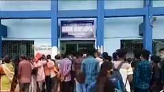 Vaccine Crisis: কোথাও মশারি খাটিয়ে লাইন, কোথাও বিক্ষোভ -- ভ্যাকসিন-ভোগান্তি চলছেই