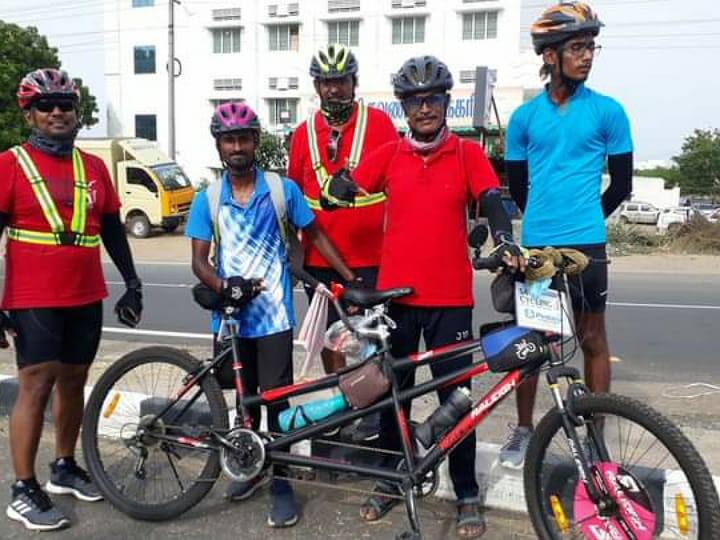 Cycle ride to Kanyakumari Visit Karur emphasizing physical health உடல் ஆரோக்கியத்தை வலியுறுத்தி கன்னியாகுமரி வரை சைக்கிள் பயணம் மேற்கொள்ளும் குழு கரூர் வருகை
