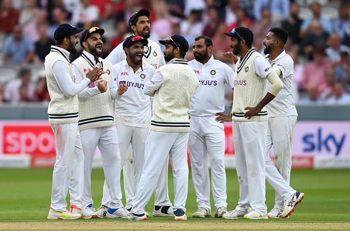 Ind vs Eng 2021: India vs England 2021: England trail by 245 runs against India in second test Day 2 in Lords stadium IND vs ENG, 1st Innings Highlights: ஹாட்-ட்ரிக் மிஸ் செய்த சிராஜ்... தொடரும் ஆண்டர்சன் மேஜிக்... இரண்டாம் நாள் அப்டேட்ஸ்!