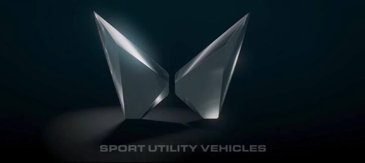 ਇਸ ਤੋਂ ਇਲਾਵਾ ਮਹਿੰਦਰਾ XUV700 ਦੇ ਹੈੱਡਲੈਂਪਸ ਇੱਕ ਹੋਰ ਸ਼ਾਨਦਾਰ ਫੀਚਰ ਹੈ। ਜਿਵੇਂ ਹੀ ਰਾਤ ਦੇ ਹਨੇਰੇ ਵਿੱਚ 80 ਕਿਲੋਮੀਟਰ ਪ੍ਰਤੀ ਘੰਟਾ ਦੀ ਸਪੀਡ ਨੂੰ ਪਾਰ ਕਰੇਗੀ ਇਹ ਫੀਚਰ ਐਕਟਿਵ ਹੋ ਜਾਵੇਗਾ।