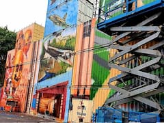 Independence Day : लाल किल्ल्याच्या सुरक्षेसाठी 'कंटेनरची भिंत'; 'राष्ट्र प्रथम-सदैव प्रथम' चा संदेशही देणार