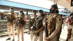 Delhi: स्वतंत्रता दिवस के मद्देनजर रेलवे स्टेशनों पर बढ़ाई गई सुरक्षा