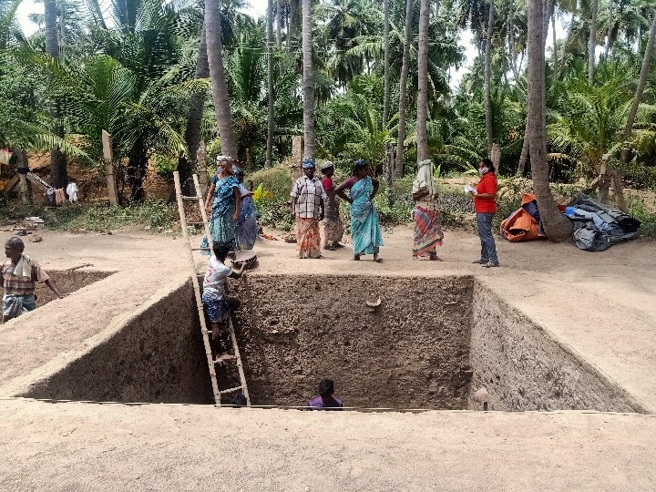 கீழடி அகழ்வாய்வில் 2 அடி உயரமுள்ள தானிய கொள்கலன் கண்டுபிடிப்பு...!