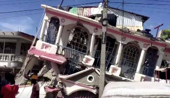 Haiti Earthquake powerful 7.2-magnitude earthquake struck Haiti early Saturday, killing at least 304 Haiti Earthquake: હૈતીમાં 7.2ની તિવ્રતાનો ભૂકંપ, ઓછામાં ઓછા 304 લોકોના મોત