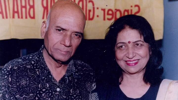 દિવંગત સંગીતકાર ખ્ય્યામની પત્ની જગજીત કૌરના અંતિમ સંસ્કાર આજ સવારે 12 વાગ્યે મુંબઇના વિલે પાર્લે સ્થિત સ્મશાનમાં કરી દેવાયા. ઉલ્લેખનિય છે કે, બે વર્ષ પહેલા જ સંગીતકાર ખય્યામ પણ દુનિયાને અલવિદા કહી ગયા.