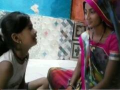 Independence Day 2021: छोटे बच्चों ने भी मनाया आजादी का जश्न, किसी ने चाची को गिनती सिखाई, तो किसी ने पेड़-पौधे लगाए