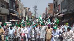 ਕਿਸਾਨਾਂ ਨੇ ਇੰਜ ਮਨਾਇਆ 'ਆਜ਼ਾਦੀ ਦਿਹਾੜਾ', ਹਜ਼ਾਰਾਂ ਵਾਹਨਾਂ ਨਾਲ ਕੱਢੀ ਤਿਰੰਗਾ ਯਾਤਰਾ