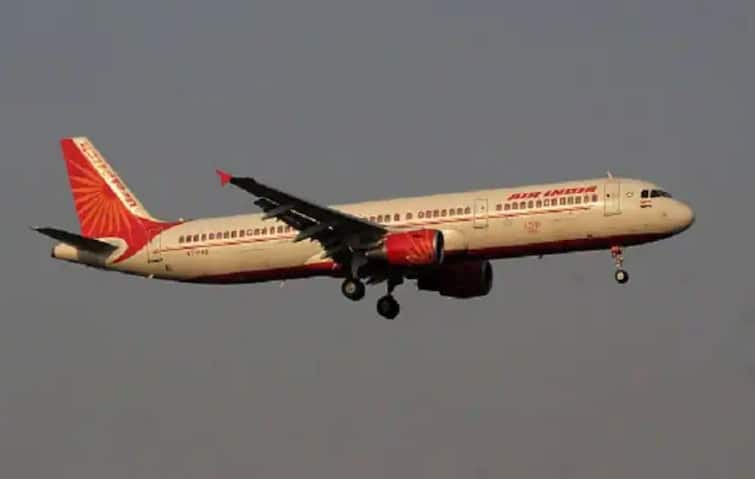 air india flight ai244 carrying 129 passengers from kabul afghanistan lands in delhi Afghanistan Situations: તાલિબાનના કબજા વચ્ચે કાબુલથી 129 મુસાફરોને લઈ નવી દિલ્હી પહોંચ્યું એર ઈન્ડિયાનું વિમાન