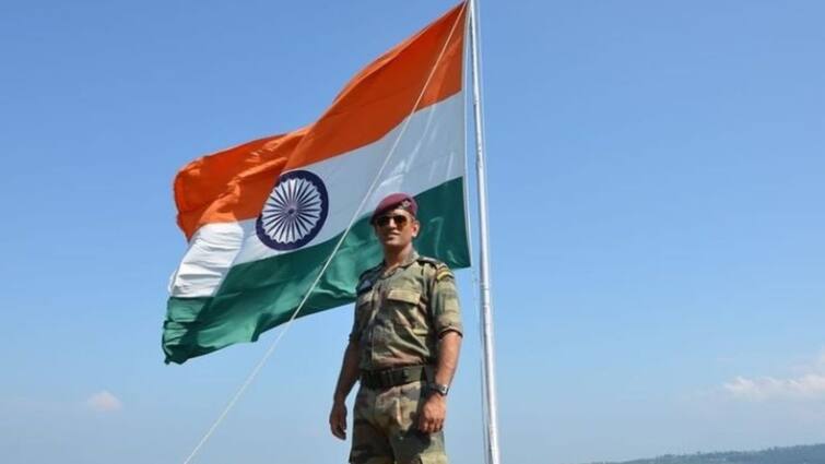 Indian Army hails CSK skipper MS Dhoni’s respect for armed forces, says it MS Dhoni and armed forces are hands in glove Indian Army on MS Dhoni: ধোনির মার্চ সেনাকর্তার চেয়েও ভাল! স্বীকারোক্তি কর্নেলের