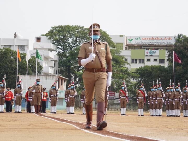 காவல்துறை அணிவகுப்பு
