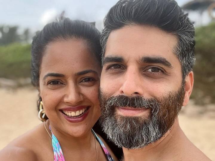 Sameera Reddy is in goa with husband akshai varde enjoy weekend Goa Vacay: समीरा रेड्डी पति और बच्चों संग गोवा में एन्जॉय कर रही हैं वीकेंड, खूब वायरल हो रहा है ये अंदाज